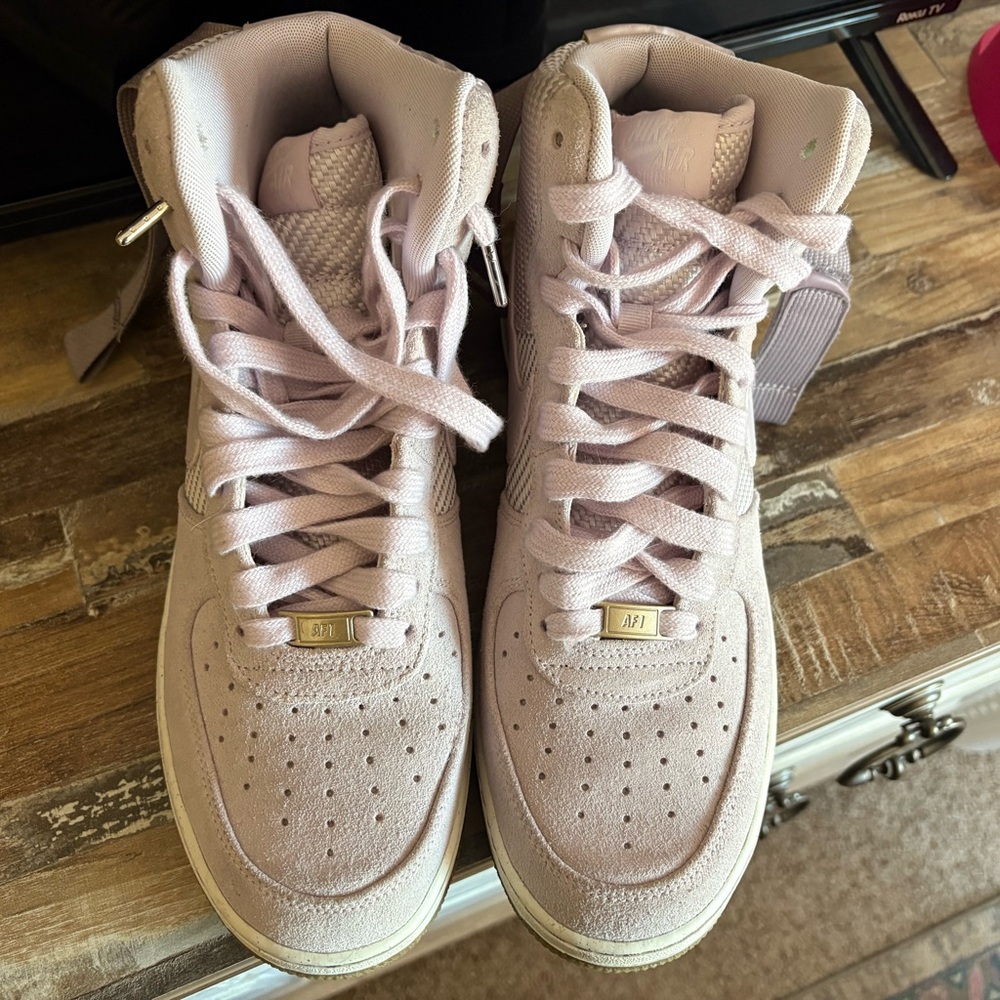 Nike Women's Light Purple Hightop Sneakers